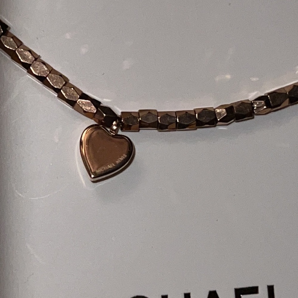 New Michael Kors Rose Gold Heart Polished Bracelet MKJ6594791 New in box - Picture 5 of 9